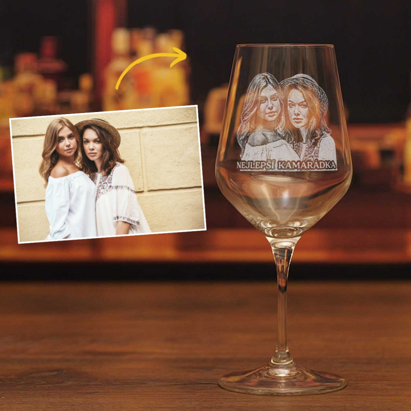 Dárek pro kamarádku - Sklenice na víno s fotkou